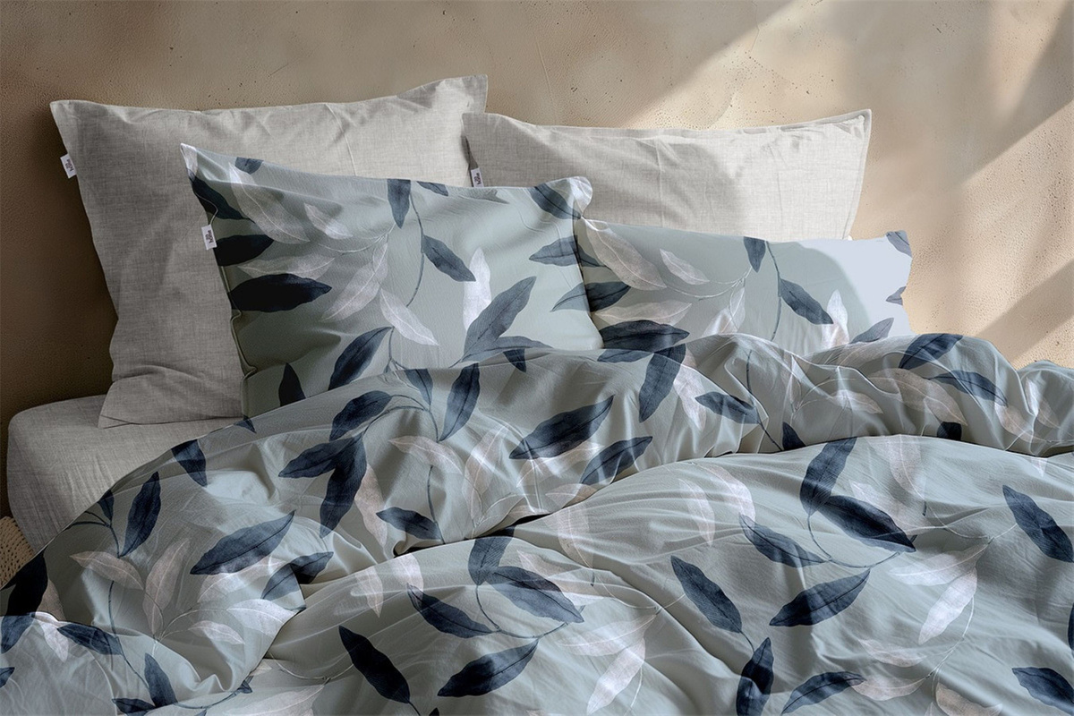 Zo! Home Flanell Bettwäsche Astrid Blue mit Blättermuster in Blau und Petrol, B/H: 155 x 220 cm und 80 x 80 cm - Bild 1