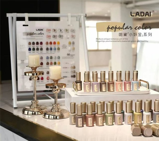 Ladai Gel Nagellack Set, 66 Farben, transparent, glänzend, 15 ml - Bild 1