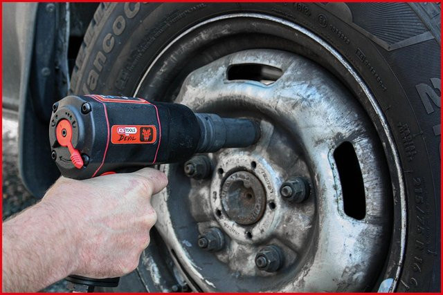 KS Tools THE DEVIL Hochleistungs-Druckluft-Schlagschrauber 3/4 Zoll, 2000 Nm, Schwarz - Bild 2