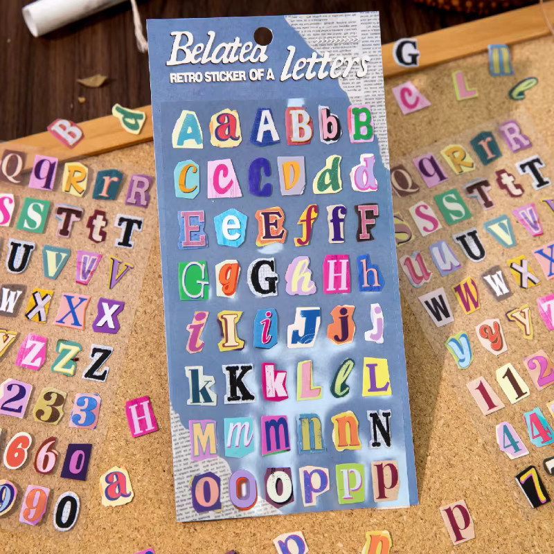 Journal GO Set mit 2 Stück Vintage-Aufklebern aus Papier mit englischen Alphabeten, Zahlen und Symbolen in Multicolour für Scrapbooking und ästhetisches Journaling - Bild 1