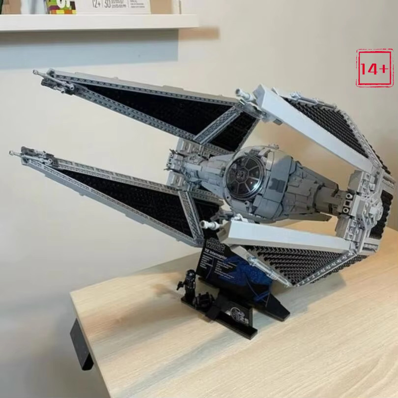 Hot Toys Star Wars TIE Interceptor Modell, Baustein-Set, 1931 Teile, ab 14 Jahren - Bild 3