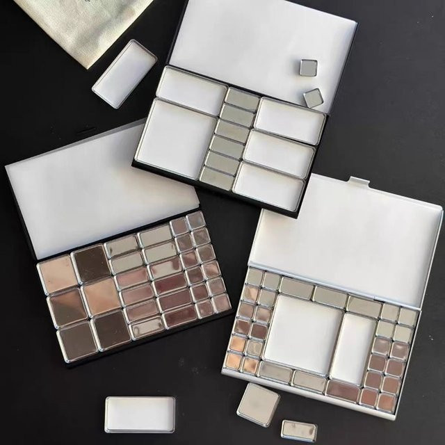 Tragbare Reise-Aquarellfarbkiste mit magnetischer Palette und Gitter-Kunstbedarf in Silber - Bild 1