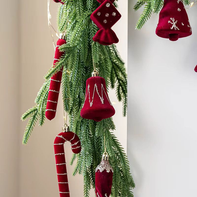 ZQNYCY 2er Set Weihnachtsbaum Anhänger aus rotem Samt mit Zuckerstange, Glocke und Eiszapfen für deine Weihnachts- und Neujahrsdekoration - Bild 3