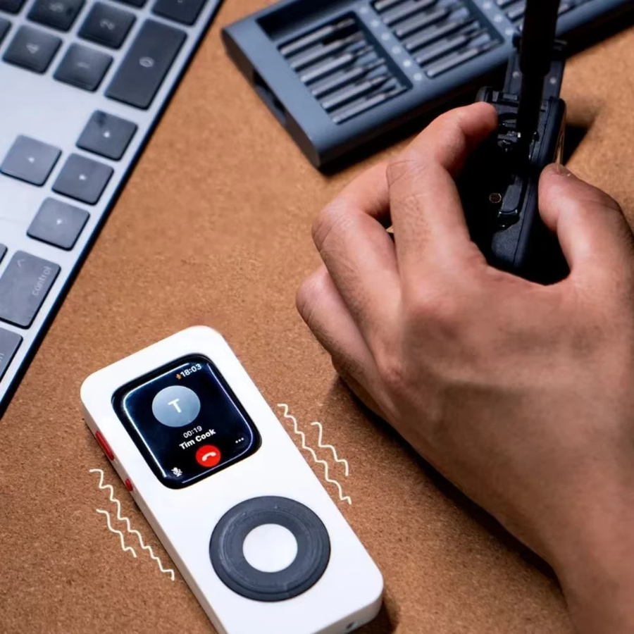 Apple iWatch Pod Schutzhülle im transparenten Design für Apple Watch Series 10/8/7/6, 3D-gedrucktes Zubehör in Weiß - Bild 4