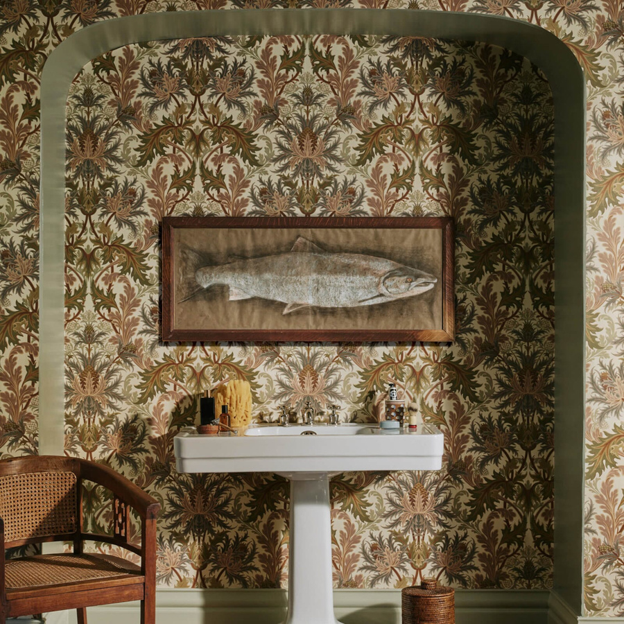 House of Hackney Tapete Aquifolia in Ecru mit floralem Art Nouveau Design und botanischem Muster - Bild 1