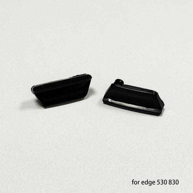 Garmin Anti-Staub USB-C Abdeckung für Edge 530 und 830 in Schwarz - Bild 1
