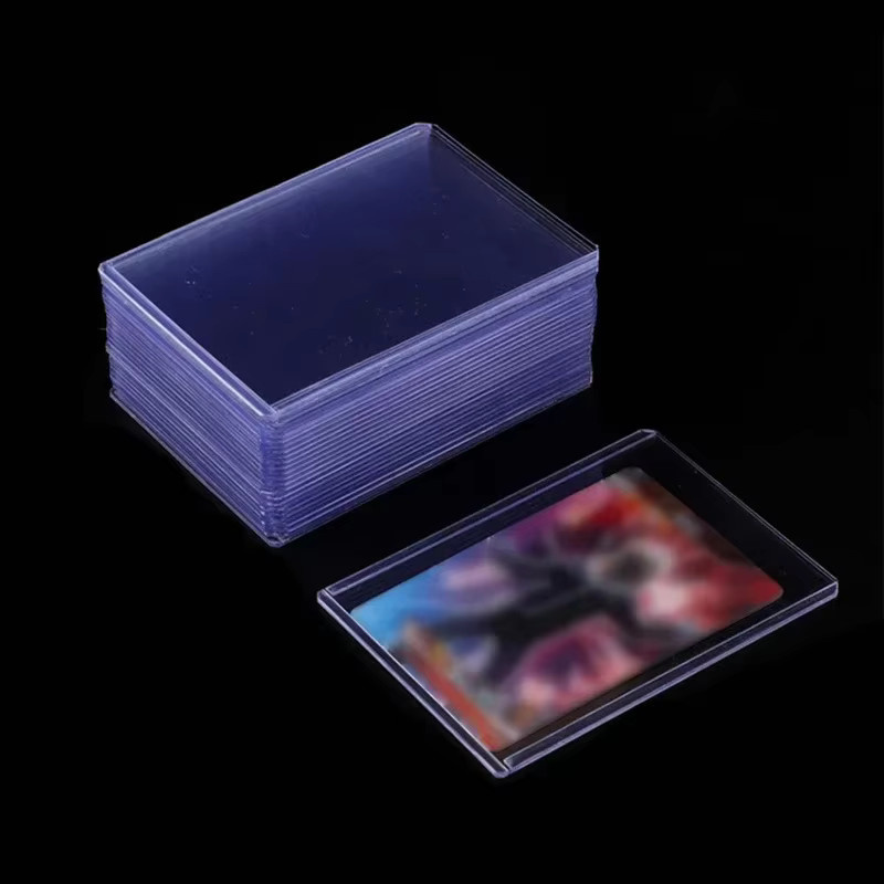 Transparente PVC-Kartenhüllen aus Hartplastik zum Schutz von Sammelkarten und Ausweisen - Bild 2