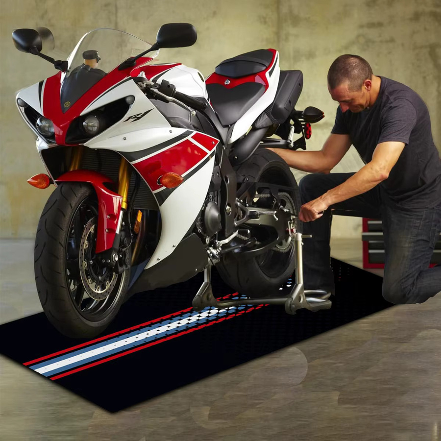 VIKAMA Motorradmatte mit dreifarbigen Streifen im Retro-Rennstil, rutschfeste und saugfähige Garagenbodenmatte in Multicolour - Bild 3