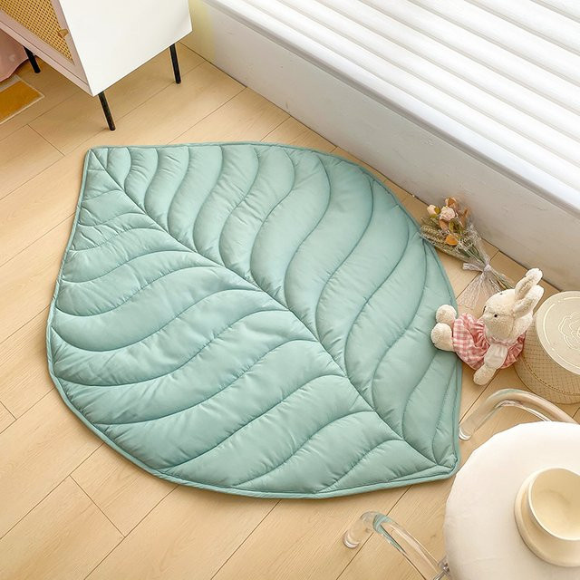 EGW Spielmatte für das Kinderzimmer in Grün, Blattförmige Kletterunterlage und weiche Steppdecke im Nordic-Design, B/T: 143 x 107 cm - Bild 1