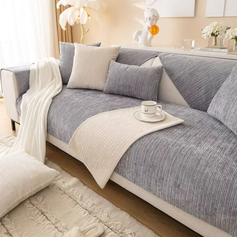 Moderne gestreifte Sofakissen aus Cord und Plüsch für den Winter von Jingyan Xijie - Bild 2