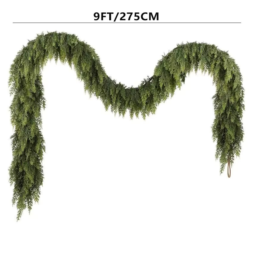 Künstliche Weihnachts-Girlande aus grünen Zypressen- und Kiefernzweigen mit Rattan-Elementen als hängendes Dekor für dein Zuhause oder den Garten - Bild 7