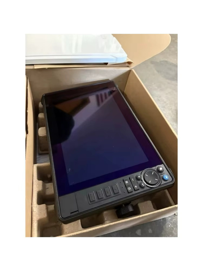Lowrance HDS-12 Live Active Imaging mit 3-in-1 Heckmontage-Geber und C-MAP Pro in Schwarz - Bild 2