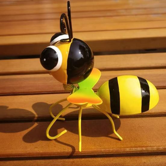 Happy Living Metallbiene Gartendeko als süße Hummel Skulptur in Gelb für Garten, Rasen und Außenbereich - Bild 2