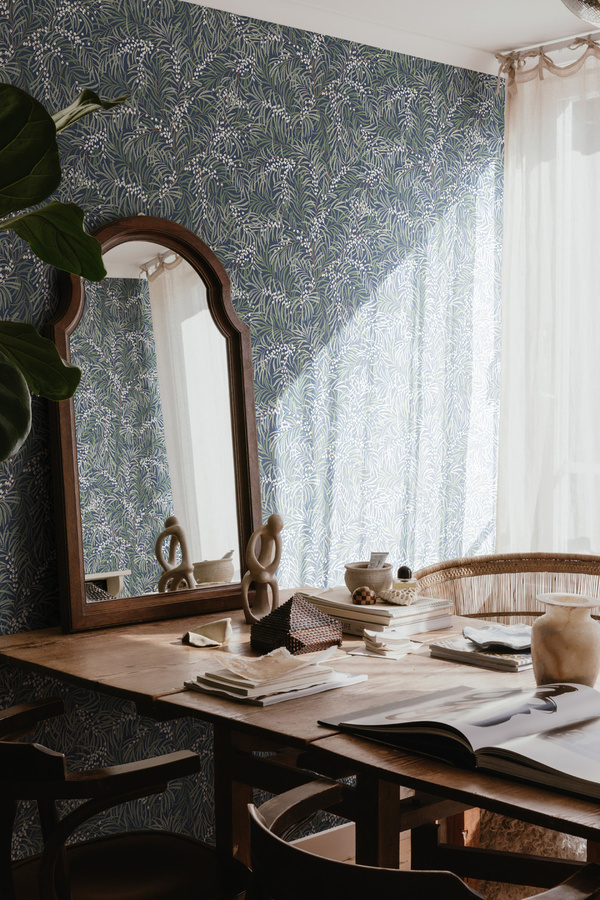 Sandberg Wallpaper Idun Non-Woven in Blue, Turquoise und Green mit floralem und botanischem Muster - Bild 2