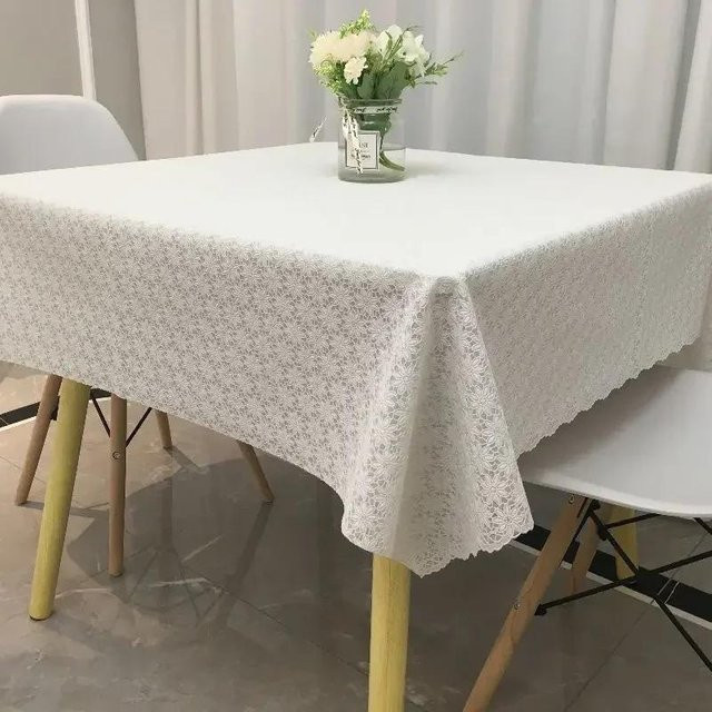 Rutschfeste Tischmatte aus PVC von JMG Household Supplies, quadratische Tischdecke mit floralem Design in Weiß, wasserabweisend und waschbar, B/T: 135 x 240 cm - Bild 1