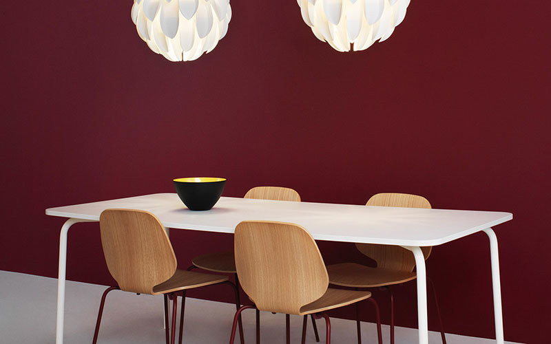 Normann Copenhagen Norm 12 Pendelleuchte in Weiß mit blütenförmigem Design - Bild 3