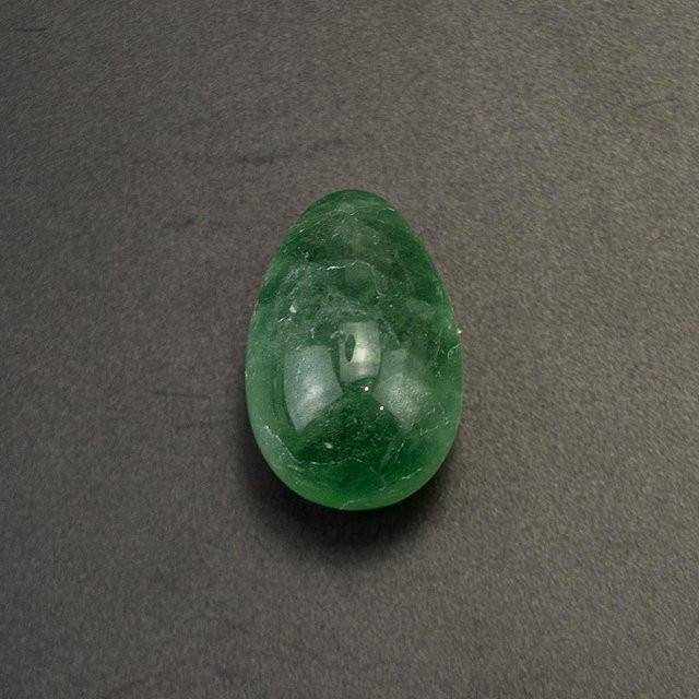 Poliertes Kristallstein Ei aus Achat, Quarz und Obsidian in verschiedenen Farben von Binchi Outdoor Product zur Heimdekoration und für Heilungskräfte - Bild 1