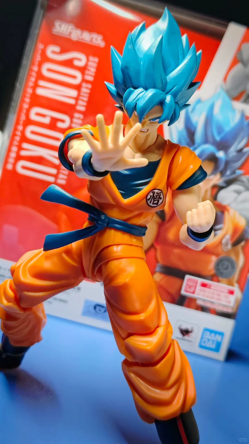 Bandai Dragon Ball S.H.Figuarts Super Saiyajin Gott Son Goku, Actionfigure, Einzelfigur - Bild 3