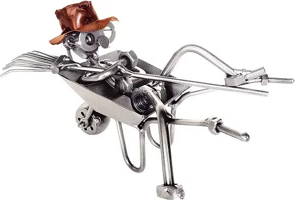 Schraubenmännchen Gärtner bei der Pause von Hinz & Kunst aus Aluminium in Silber - Bild 1