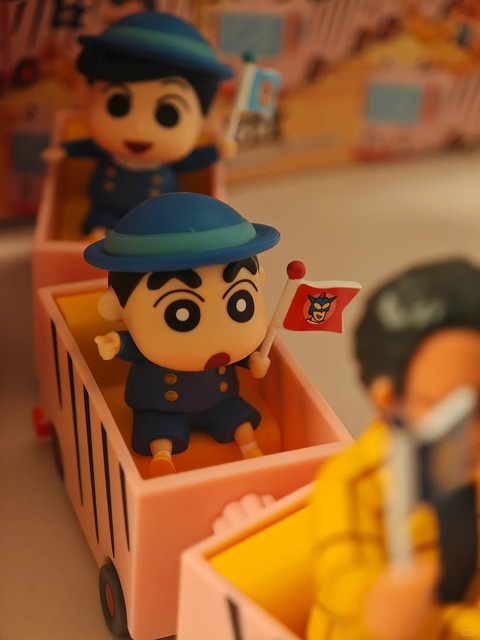 Bandai Xiao Xin Kindergarten Kleiner Zug Kindergartenbus Schulbus Blind Box Puppe, Fahrzeuge, Kunststoff, Bunt / Mehrfarbig - Bild 1