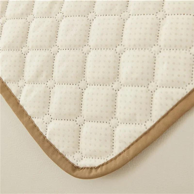 Elastischer Sofabezug für Liegesessel und Relaxsessel in Beige, kratzfester Sesselbezug aus Polyester für 1 Sitzer - Bild 1