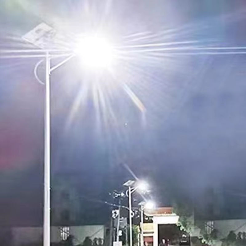 YQCHEZI Solar-Straßenlaterne für den Außenbereich, 8000 W Solar-Flutlicht in Schwarz, moderne Solarlampe mit Dämmerungssensor für Parkplätze, Gärten und Straßen - Bild 5