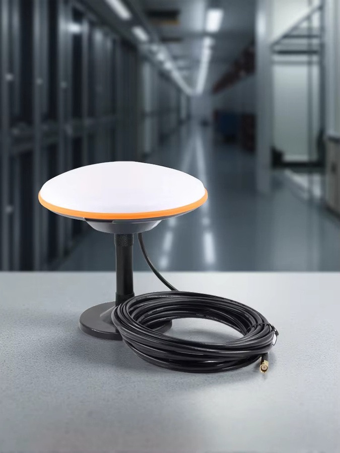 RTK GNSS Vermessungsantenne für hochpräzise Landwirtschaft in Weiß mit L1 L2 L5 Galileo Glonass und L-Band Unterstützung - Bild 3