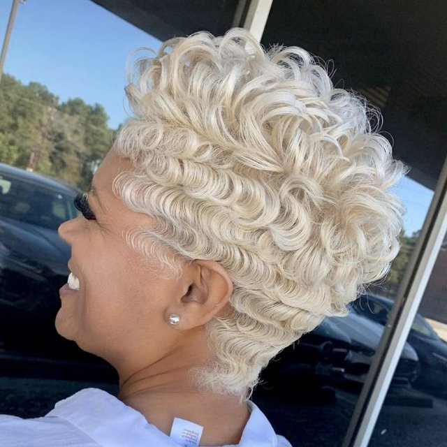OYM HAIR Blonde Pixie-Schnitt-Perücke, kurzes lockiges Echthaar, Damen - Bild 1
