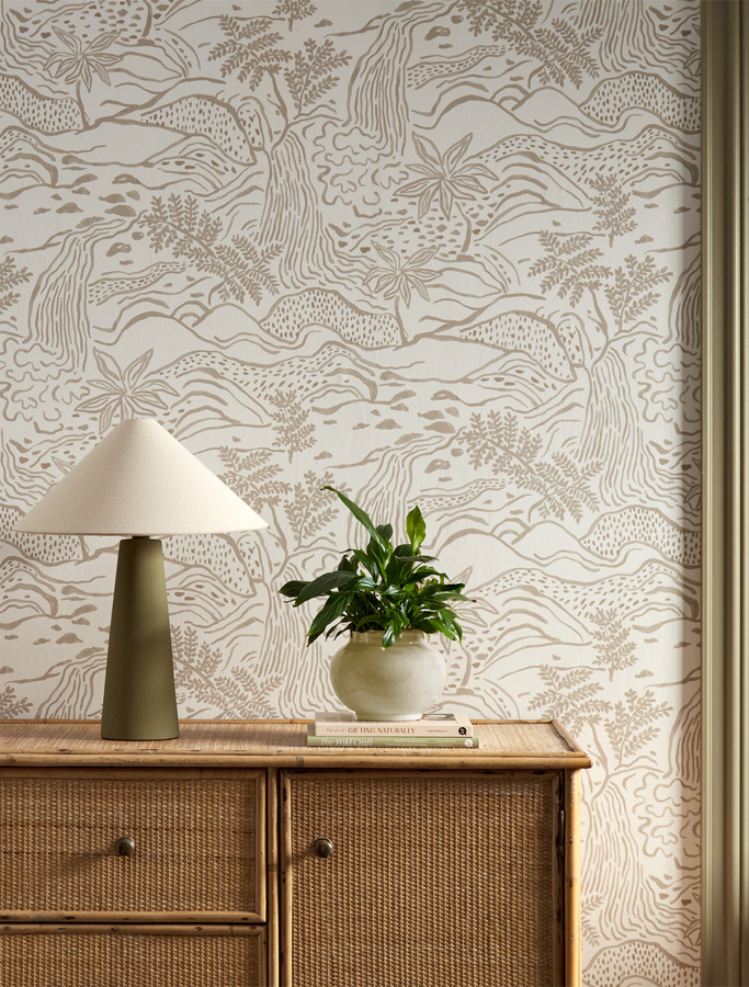Scion Tapete Falling Foss in Beige mit botanischem Naturmotiv und Leinenoptik - Bild 1