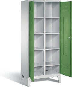C+P Wäsche-Spind Classic mit Resedagrün Front und lichtgrauem Korpus, H: 185 cm, B: 81 cm, T: 50 cm - Bild 1