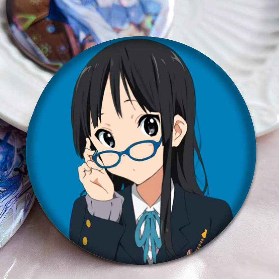 Brosche Akiyama Mio Anime-Charakter, Anstecknadel - Bild 3