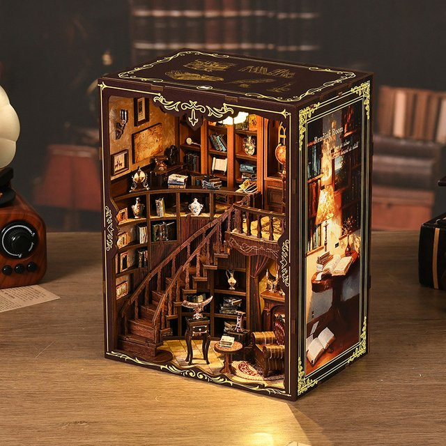 zuuton Holz Puppenhaus DIY Buch Nook Kit, 3D Puzzle, ab 14 Jahren - Bild 1