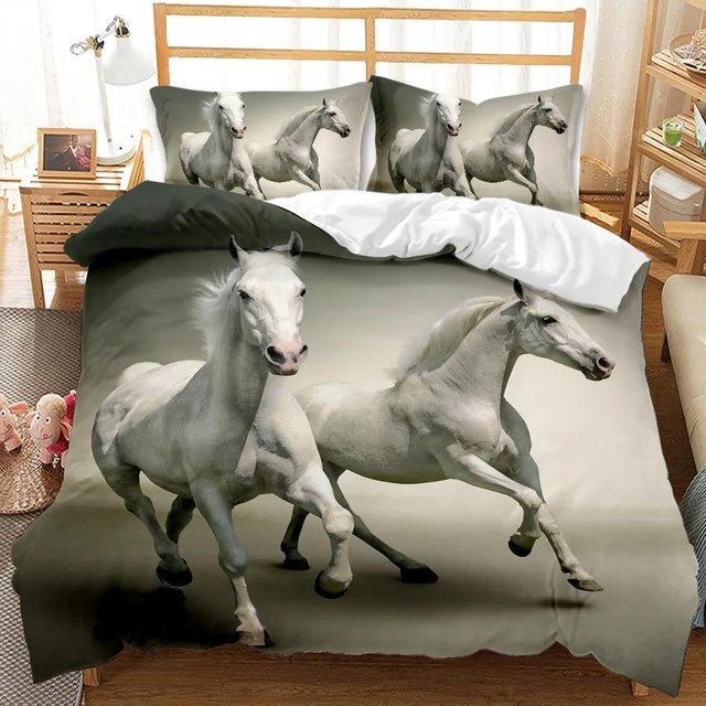 Bettwäsche-Set Your Warm Home mit 3D-Pferdemotiv in Braun und Weiß, bestehend aus 1x Bettbezug und 2x Kissenbezügen aus Polyester, B/H: 140 x 210 cm, Kissen: 50 x 70 cm - Bild 1