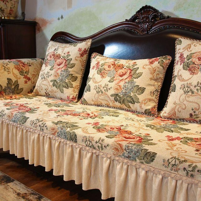BC-Warm Home Bestickter Sofaüberwurf aus Chenille mit unregelmäßigem Rand in Rot und Grün, B/H: 90 x 210 cm - Bild 1