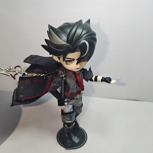 MiHoYo Genshin Impact Wriothesley Actionfigur, Maßstab 1:12, mit austauschbaren Outfits und Gesichtern - Bild 1