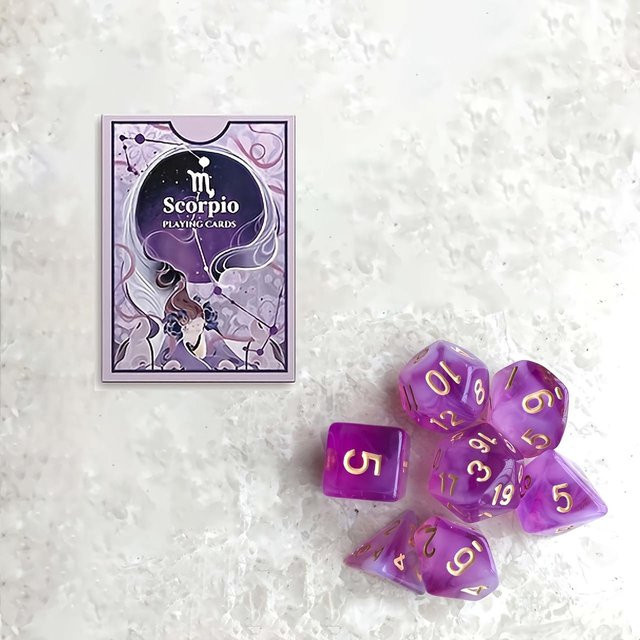 SZ-Damai Spielkarten und 7 Würfel Set, Skorpion Muster, Lila, Weiß, Grau - Bild 1
