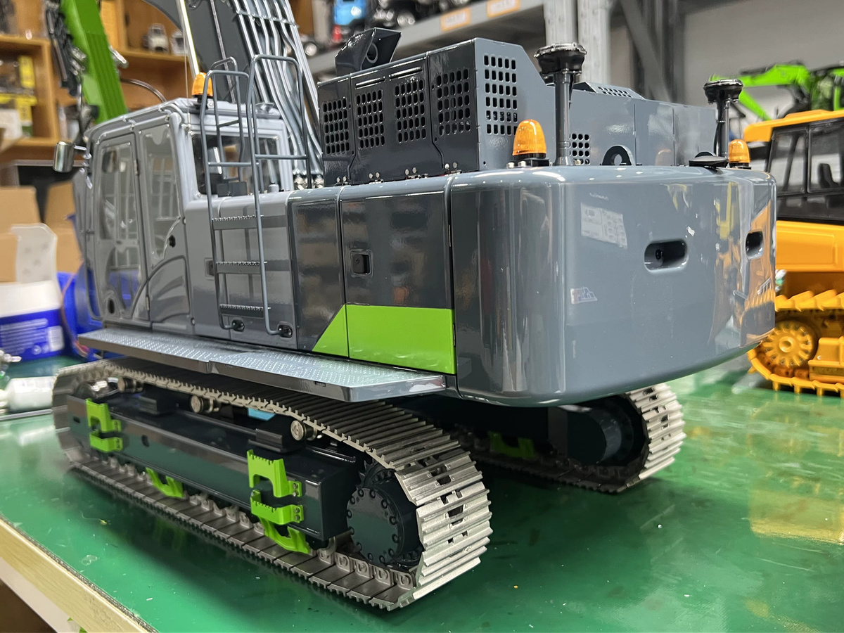 LESU ZX490 RC Hydraulikbagger, Metall, 1:14, mit Sound und Rauchmaschine - Bild 4