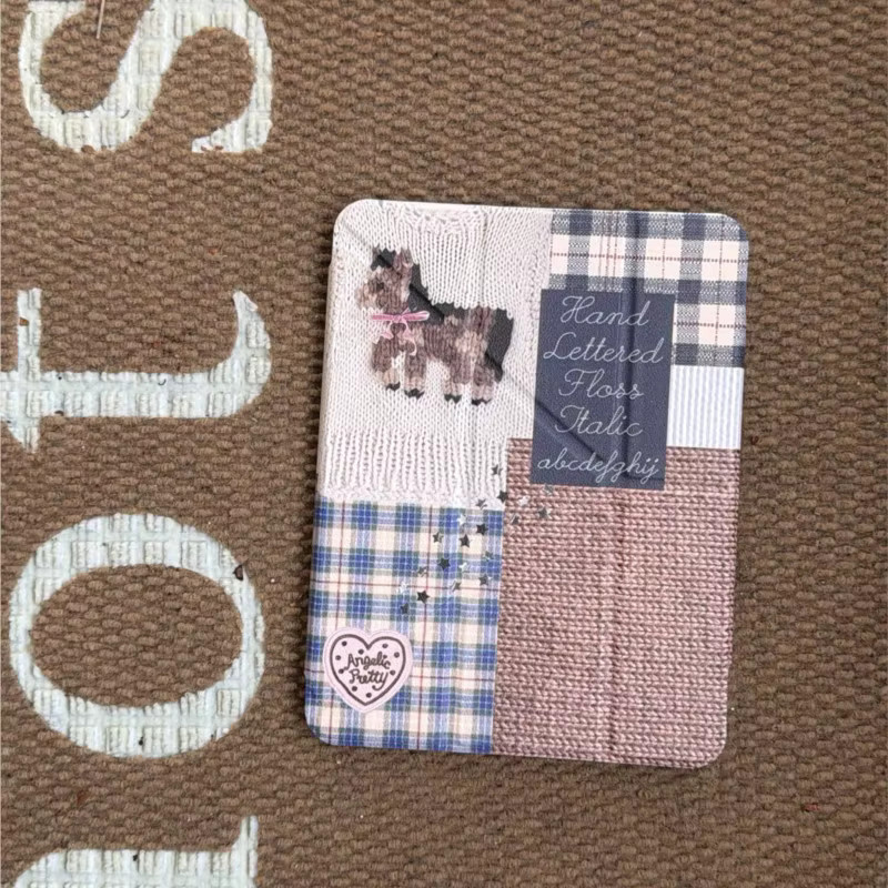 Little Horse Weaving Tablet-Hülle mit Stiftschlitz für iPad Air und Pro in Multicolour - Bild 4