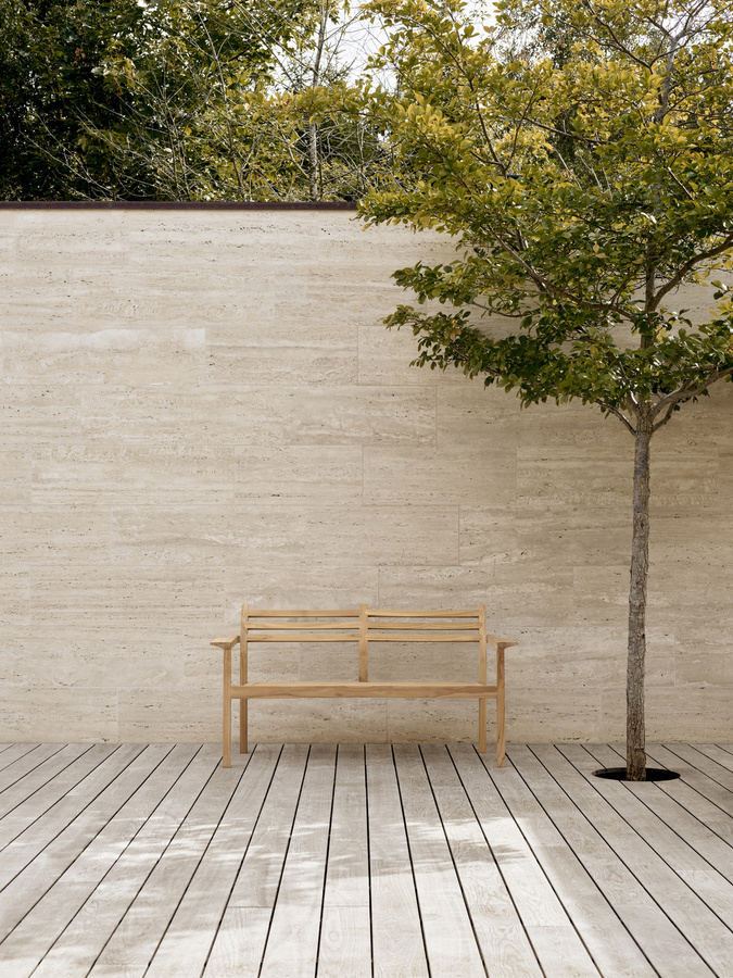 Carl Hansen & Søn And Son Ah701 Outdoor 2 Sitzer Bank aus Teakholz in Braun - Bild 2
