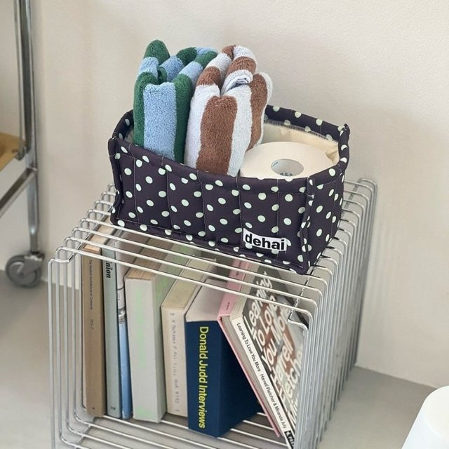 Quadratischer Aufbewahrungskorb aus gestepptem Stoff als Schreibtisch-Organizer in Beige oder Schwarz - Bild 1