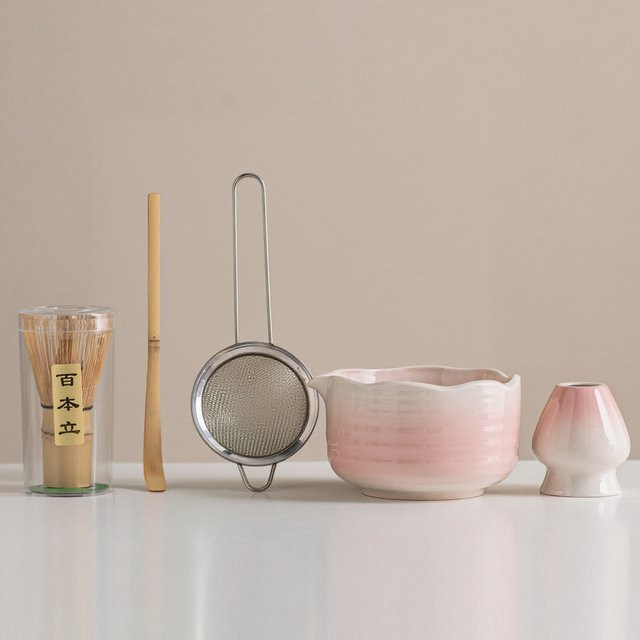 5-teiliges Matcha-Set aus Keramik von PGY in Grün zur Zubereitung von Matcha Latte und Frühstück - Bild 1