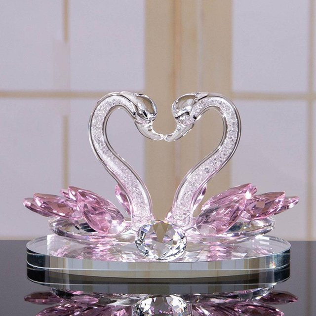 Yiran Furniture Kristall Schwan Ornament aus Glas in Pink als dekorative Glasfigur für deinen Schreibtisch und dein Wohnzimmer - Bild 1