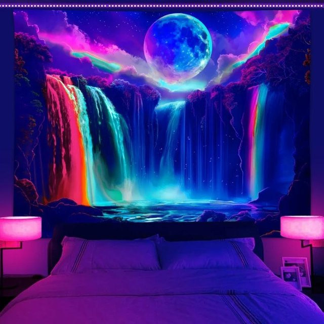 Fluoreszierender Mondlicht Wasserfall Wandteppich von JMG Household Supplies, Mehrfarbig, B: 40 cm, H: 60 cm - Bild 1