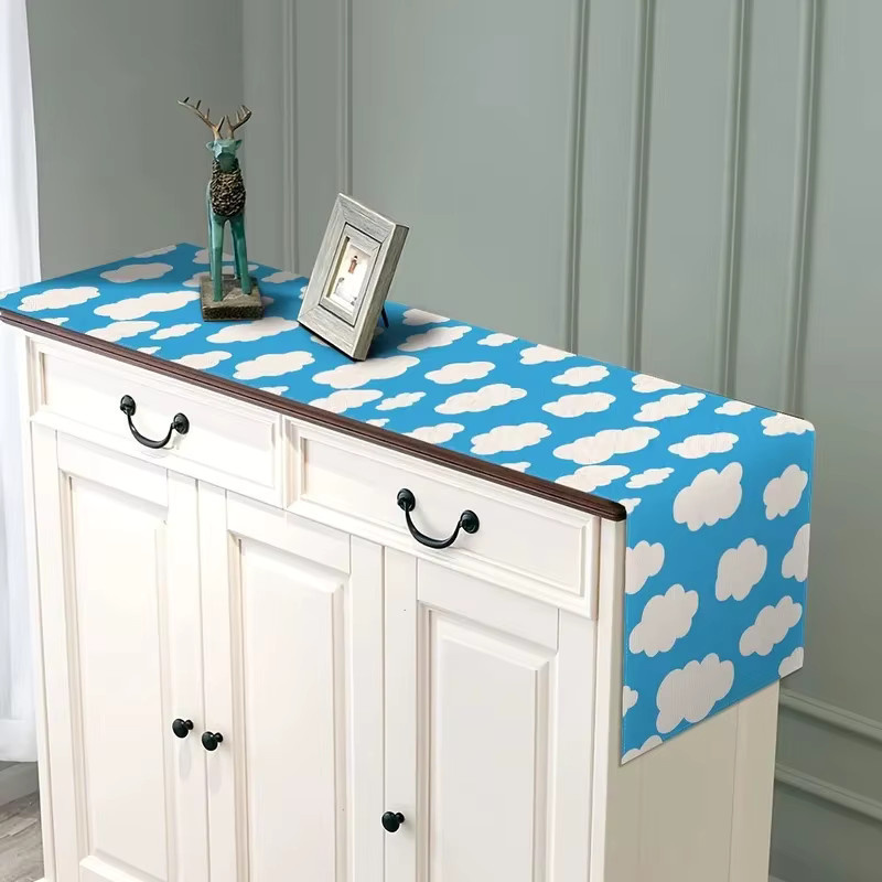 VIKAMA Tischläufer mit blauem Himmel und weißen Wolken, moderne Tischdekoration für Hochzeit und Party, B: 90 cm, T: 33 cm - Bild 3