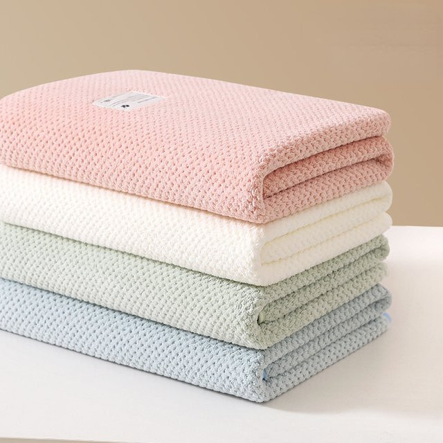 Weiches Fleece Baby Badetuch für Neugeborene in Weiß, Saugfähige Mikrofaser Babydecke und Swaddle Wrap - Bild 1