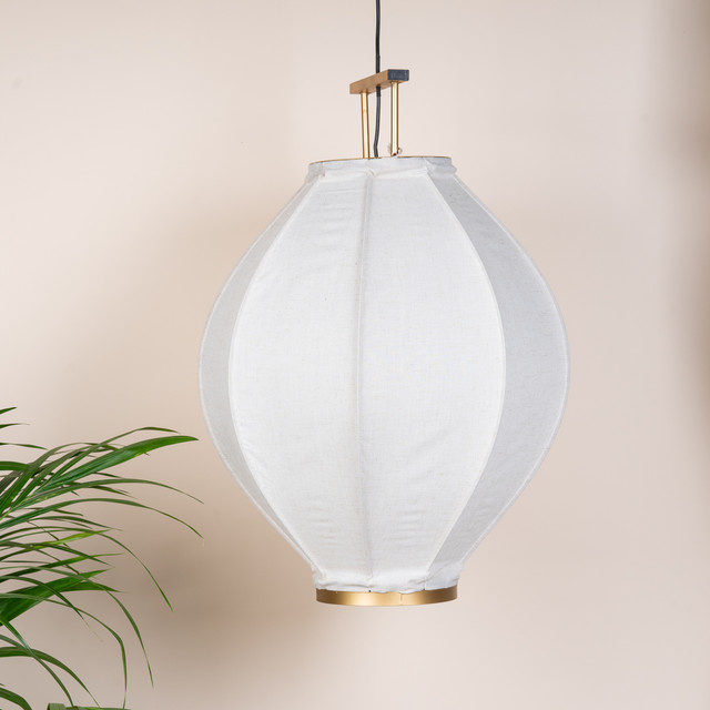 Deckenlampe von BLUME2000 in Weiß und Gold im Japandi Style mit Stoffschirm und E27 Fassung - Bild 1