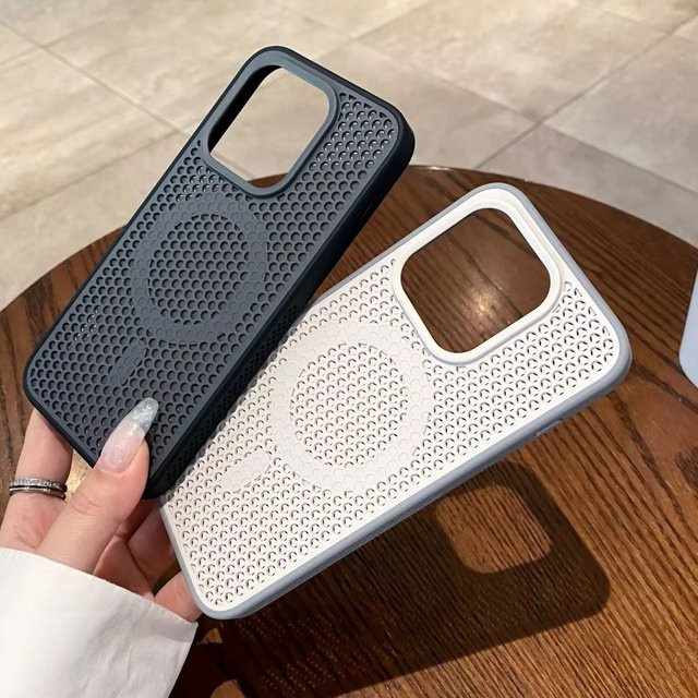 Kühlende Mesh-Magnet-Handyhülle für OnePlus 15, 13 ACE6 und Ace 5 Pro mit MagSafe-Kompatibilität und atmungsaktiver Hartschale in Schwarz oder Weiß - Bild 1
