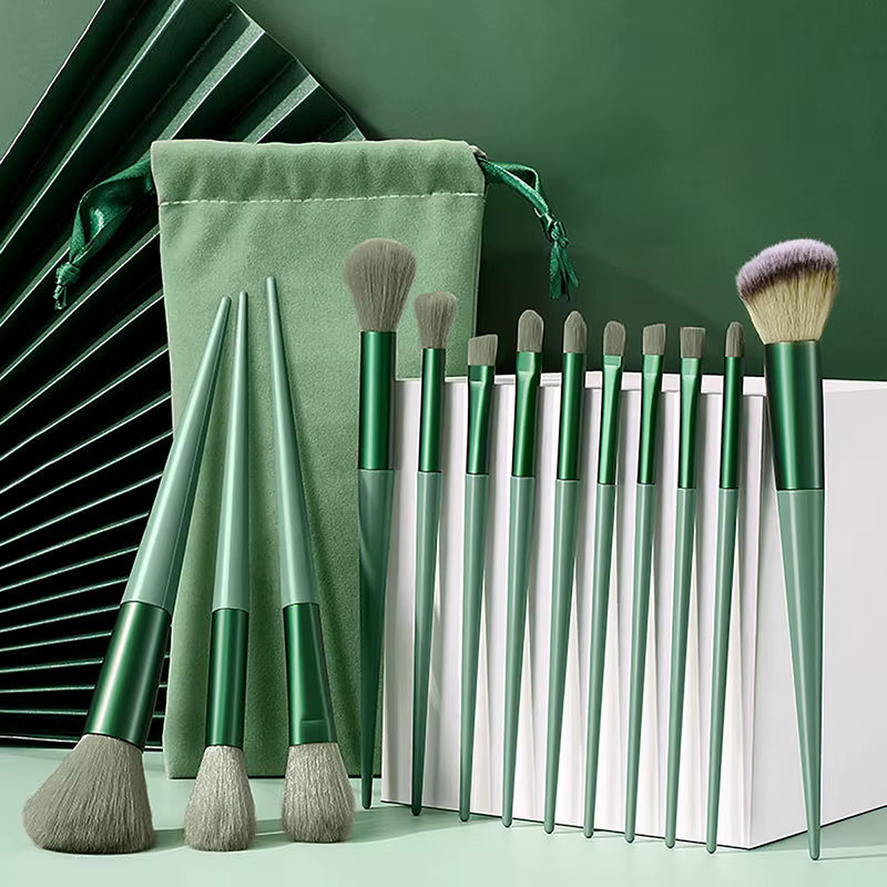 Caliyi Make-up Pinsel und Schwamm Set für Damen - Bild 3