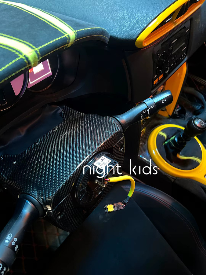 Night Kids Lenksäulenverkleidung aus Carbon für Toyota GT86, GR86 und Subaru BRZ, Schwarz - Bild 2