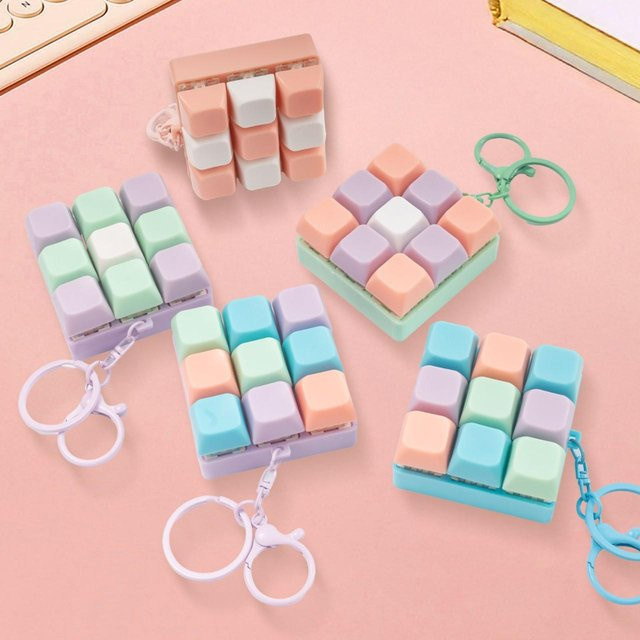 Linyi toy Tastatur Fidget Schlüsselanhänger, Antistress - Bild 1